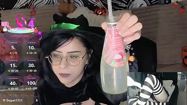 LisandreLaVenale online show from 10-23-25, 10:19