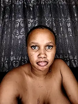 Snapshot of Sego_TeeTee chatting on 02-15-26, 07:32 Sego TeeTee online show from 02-15-26, 07:32