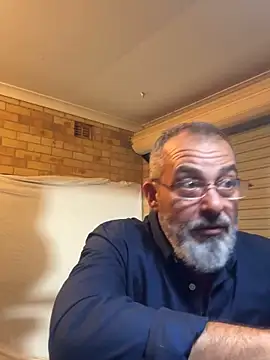 Snapshot of ausbod chatting on 12-13-24, 03:32 ausbod online show from 12-13-24, 03:32