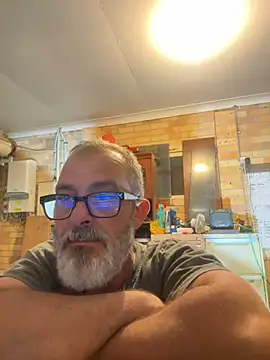 Snapshot of ausbod chatting on 12-24-24, 01:06 ausbod online show from 12-24-24, 01:06