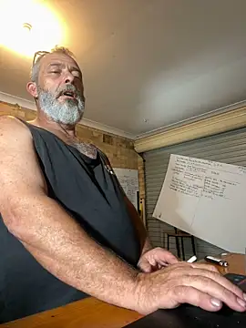 Snapshot of ausbod chatting on 12-28-24, 06:08 ausbod online show from 12-28-24, 06:08