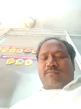 Snapshot of SSmadhu chatting on 11-14-25, 09:08 SSmadhu online show from 11-14-25, 09:08