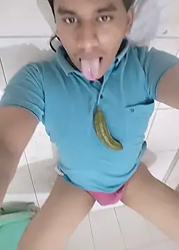 Snapshot of somelb chatting on 03-16-25, 12:44 somelb online show from 03-16-25, 12:44