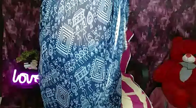 Snapshot of Naughty_Ayesha1 chatting on 01-23-25, 03:26 Naughty Ayesha1 online show from 01-23-25, 03:26