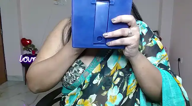 Snapshot of Naughty_Ayesha1 chatting on 02-22-25, 04:40 Naughty Ayesha1 online show from 02-22-25, 04:40