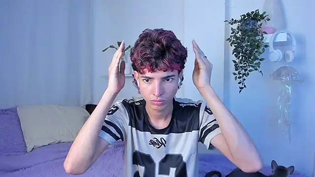 Snapshot of santy-kitty chatting on 02-27-26, 11:27 santy-kitty online show from 02-27-26, 11:27