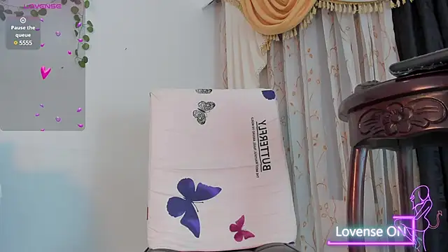 saskia secret online show from 02-22-25, 08:42