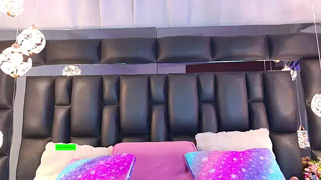 AlliciaKim online show from 02-06-25, 07:07