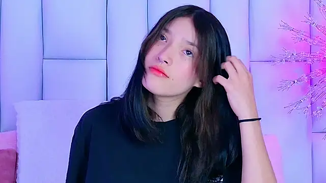 AlliciaKim online show from 03-01-25, 07:15