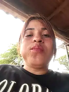 perlita05 online show from 02-15-25, 09:15