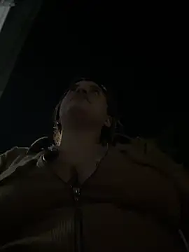 perlita05 online show from 03-23-25, 04:27