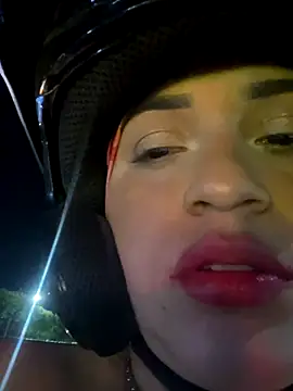 perlita05 online show from 12-14-25, 12:49