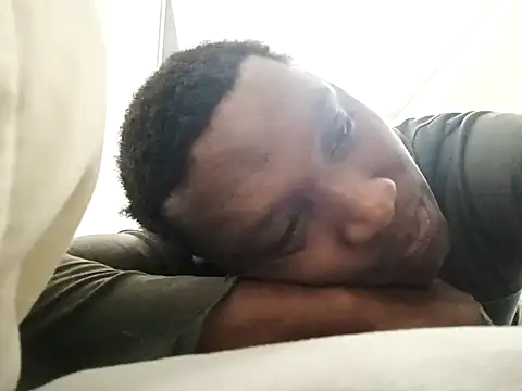 Snapshot of Elchicomiel chatting on 01-21-25, 07:15 Elchicomiel online show from 01-21-25, 07:15