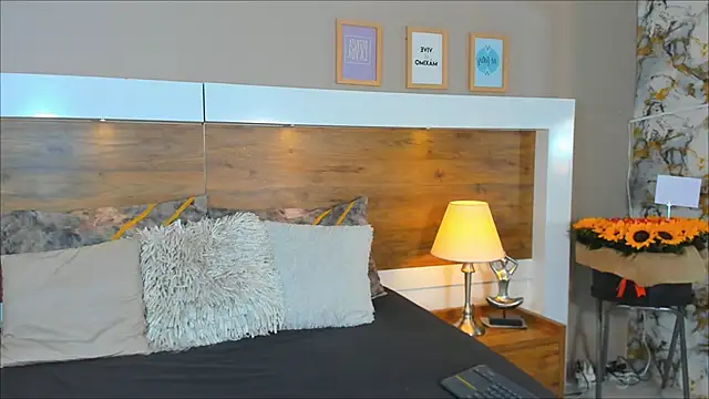 EmaBakker online show from 03-15-25, 11:51