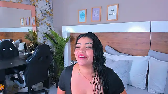 EmaBakker online show from 03-21-26, 08:34