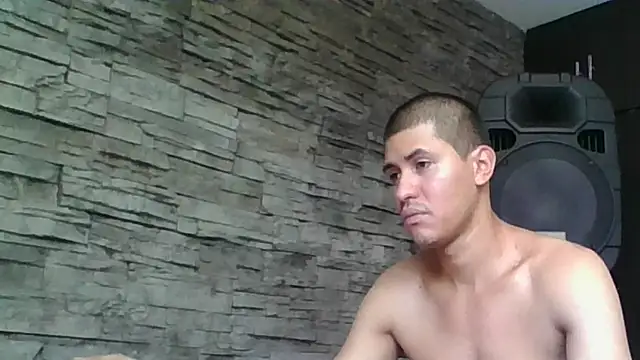 Snapshot of Sexylatin64 chatting on 09-25-25, 03:38 Sexylatin64 online show from 09-25-25, 03:38