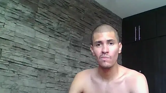 Snapshot of Sexylatin64 chatting on 07-28-26, 03:21 Sexylatin64 online show from 07-28-26, 03:21