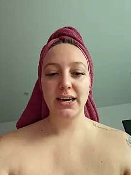 Snapshot of Milas_Dreams chatting on 11-06-25, 08:26 Milas Dreams online show from 11-06-25, 08:26