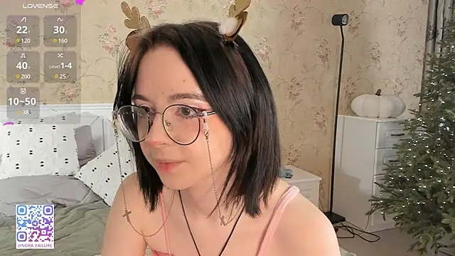 Nora Failure online show from 12-24-24, 09:50