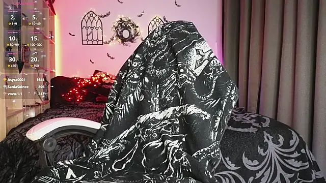 Snapshot of Devil_s_bride chatting on 01-10-26, 12:12 Devil s bride online show from 01-10-26, 12:12