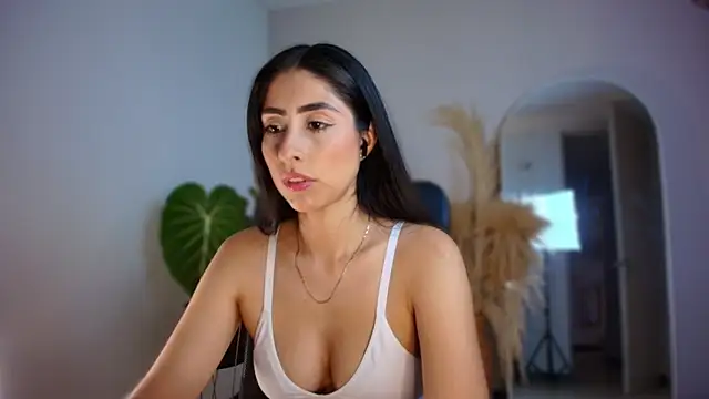 auroracaruso11 online show from 11-26-25, 10:11