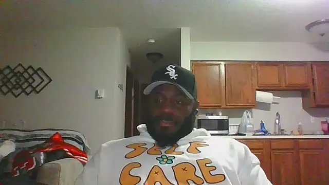 Stayinalive1992 online show from 01-18-25, 03:09