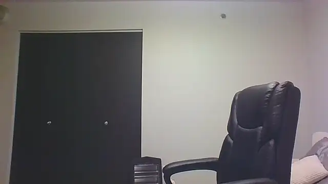 Stayinalive1992 online show from 04-26-26, 03:48