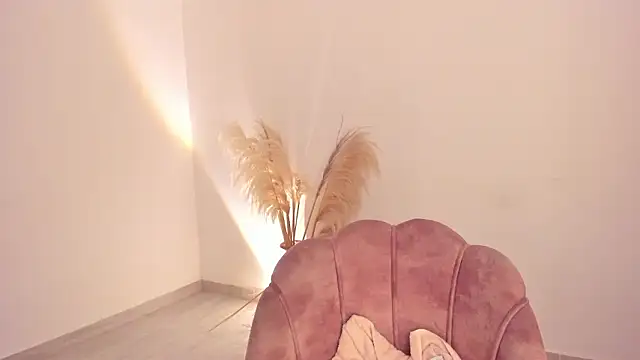 amelie murphy  online show from 03-17-26, 04:43