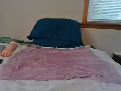 Snapshot of hootmon@xh chatting on 09-12-25, 06:08 hootmonxh online show from 09-12-25, 06:08