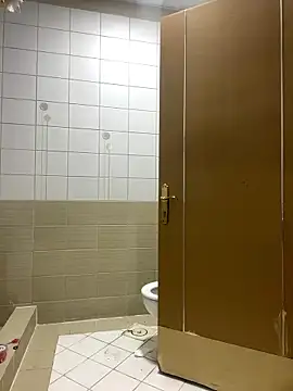 Snapshot of Layla-daloua chatting on 01-10-26, 11:12 Layla-daloua online show from 01-10-26, 11:12