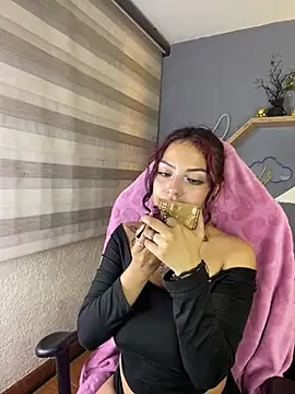 Liittleluaa  online show from 02-12-25, 03:05