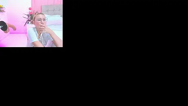 Annaraquel  online show from 10-10-25, 02:32