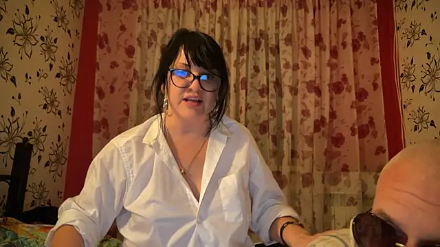 Snapshot of StellarTeam chatting on 01-23-25, 08:56 StellarTeam online show from 01-23-25, 08:56