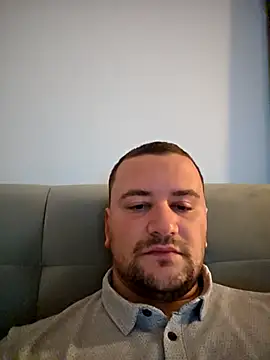 Snapshot of KarlosCarutox chatting on 11-16-25, 07:30 KarlosCarutox online show from 11-16-25, 07:30