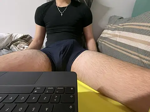 Snapshot of sweetspider35 chatting on 01-26-25, 07:52 sweetspider35 online show from 01-26-25, 07:52