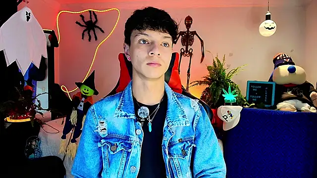 twink sebas  online show from 10-22-25, 01:06