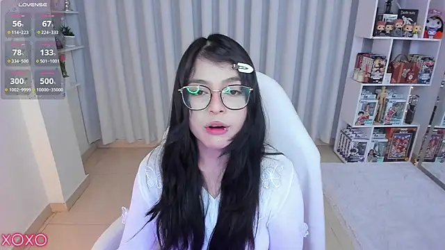 misshoneyxxx online show from 04-15-26, 07:37