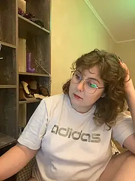 cinnabon  online show from 12-28-24, 04:20