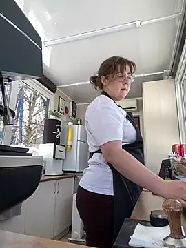 cinnabon  online show from 03-01-25, 08:13