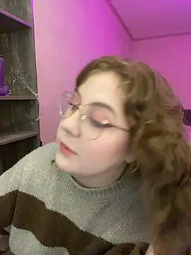 cinnabon  online show from 03-19-25, 03:19