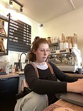 cinnabon  online show from 06-05-26, 11:05