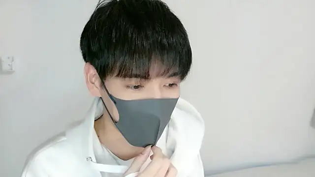 Snapshot of itsme_LEON chatting on 02-01-26, 01:09 itsme LEON online show from 02-01-26, 01:09