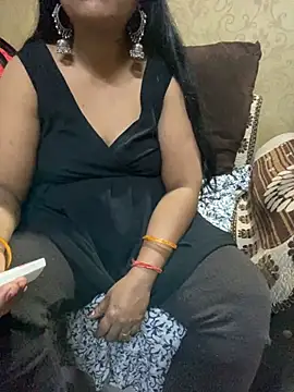 Snapshot of Tameesh_sexy_mistress chatting on 11-14-25, 12:04 Tameesh sexy mistress online show from 11-14-25, 12:04