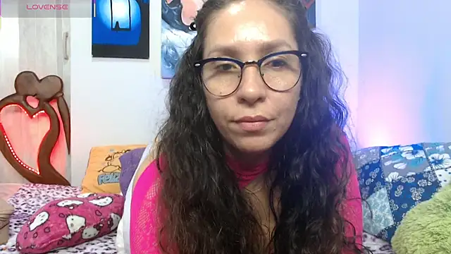 Snapshot of naihroby chatting on 12-05-25, 02:53 naihroby online show from 12-05-25, 02:53