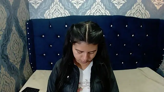 CarolineBrunx online show from 03-20-25, 03:23