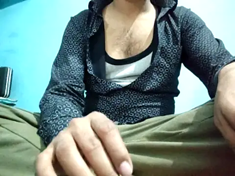 Ishan003 online show from 10-30-25, 07:43