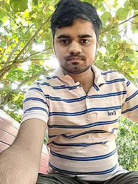 Snapshot of Ishan003 chatting on 06-24-26, 02:43 Ishan003 online show from 06-24-26, 02:43