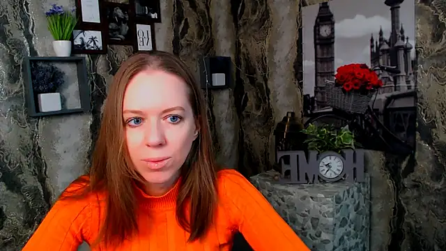 GloriaSi  online show from 11-30-25, 10:08