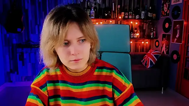 Snapshot of LolaAsmus chatting on 01-17-25, 05:11 LolaAsmus online show from 01-17-25, 05:11