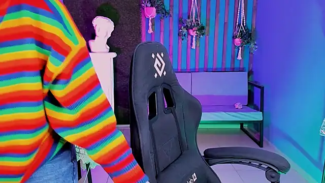 Snapshot of LolaAsmus chatting on 01-18-25, 05:10 LolaAsmus online show from 01-18-25, 05:10